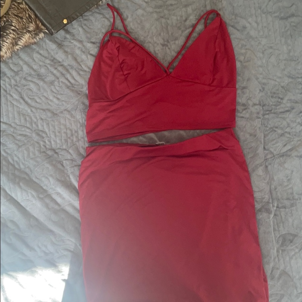 Burgundy mini skirt set